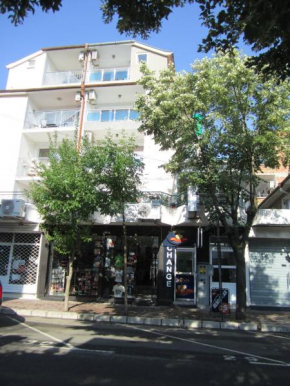  Central Guesthouse  Несебыр